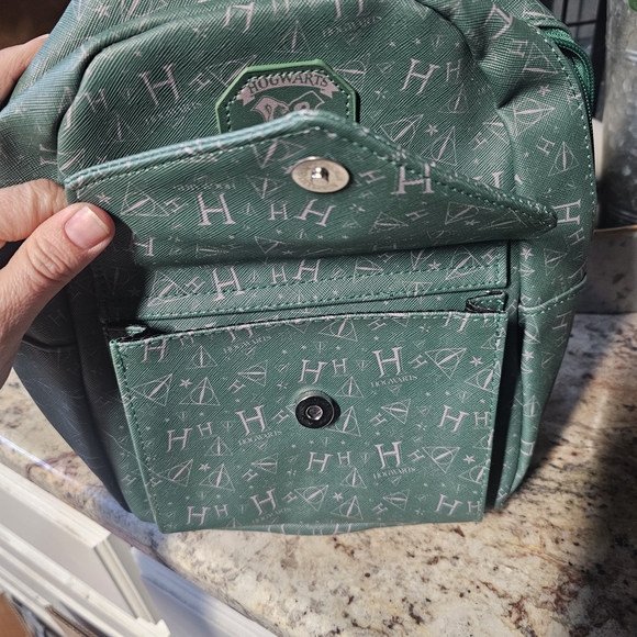 Green Backpack - Picture 4 of 4